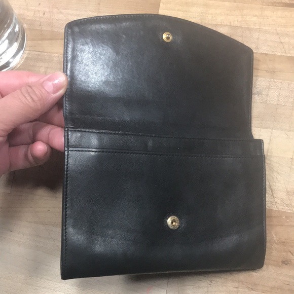 Chanel medium clutch wallet w 24k gold plated hardware w added non branded chain - Picture 5 of 10